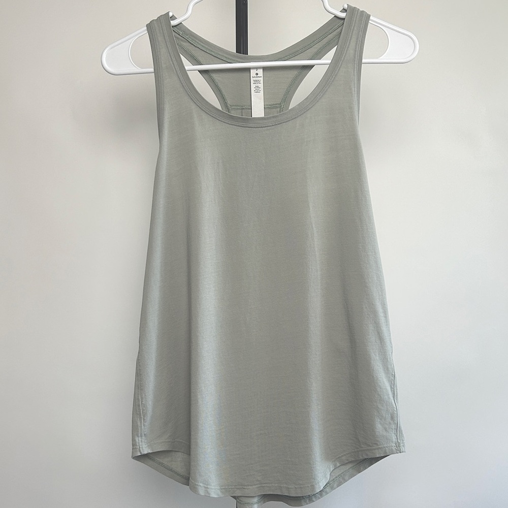 Lululemon women’s “Love Tank *Pleated”, size 2, color jade grey